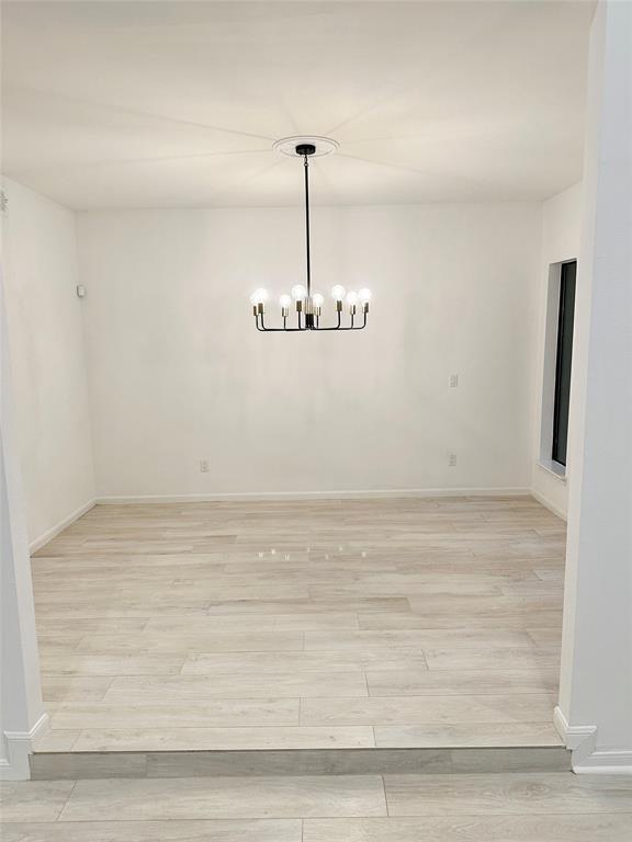 Building Photo - 208 Sugar Berry Cir