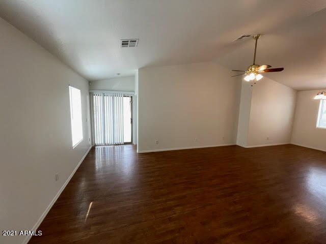 Foto del edificio - 23438 W Cocopah St