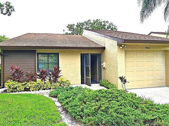 Building Photo - 9684 Lake Seminole Dr E