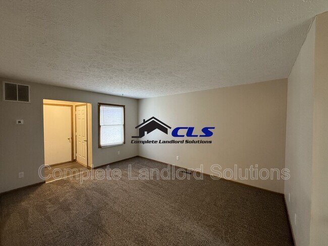 Foto del edificio - 1824 E Southern Manor Dr