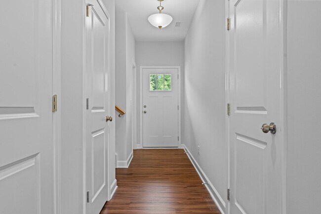 Foto del edificio - New Construction 3 Bed 2.5 Bath Townhome