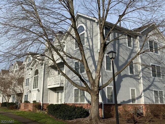 Building Photo - 24 Genoble Rd