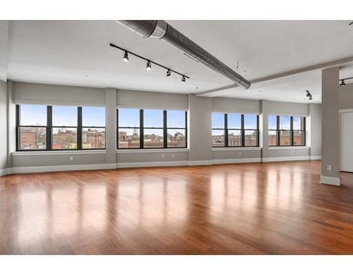 Building Photo - 126 N Washington St