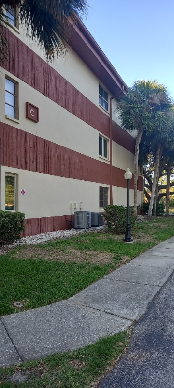 Building Photo - 2650 Countryside Blvd