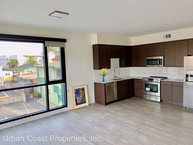 Building Photo - 1445 Washington St