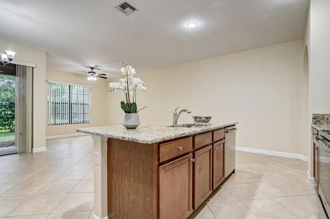 Photo - 10366 Wellington Parc Dr Townhome