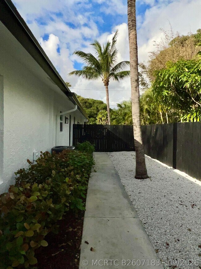 Foto del edificio - 140 SW 5th Ave
