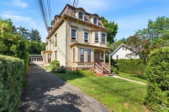 Building Photo - 138 High Ave