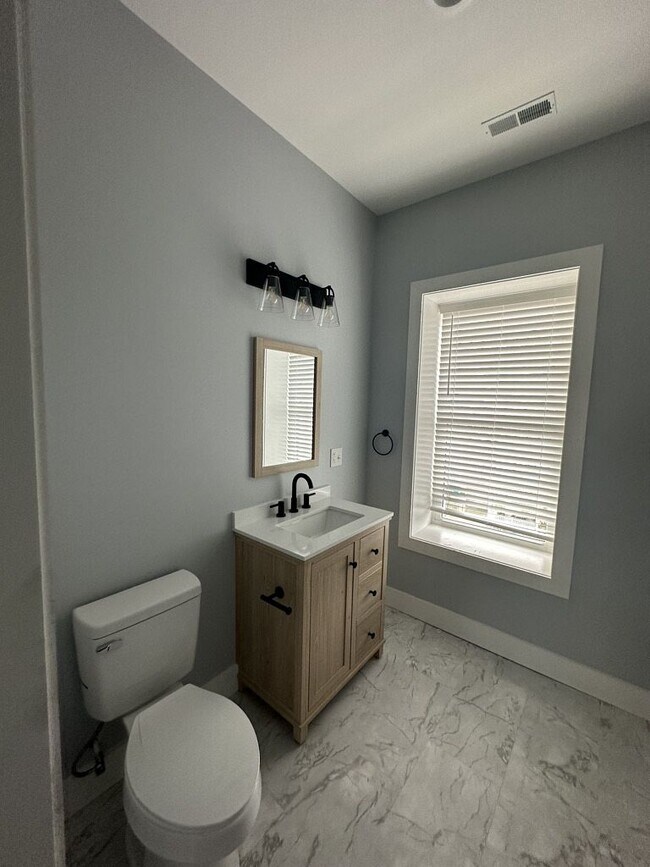 559 Union St Unit 4, Columbia, PA 17512 Apartments in Columbia, PA