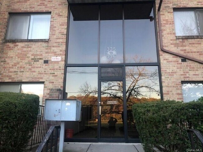 Foto del edificio - 333 Kennedy Dr