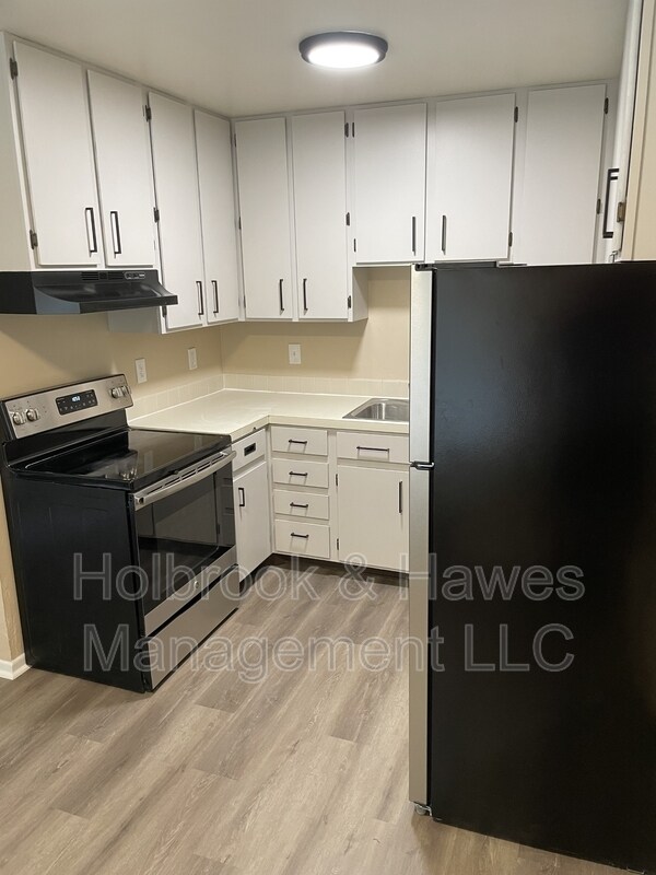 Foto del edificio - 1209 W Plum St