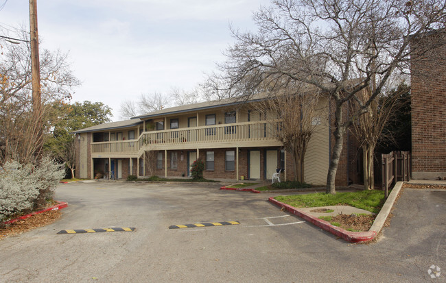 Building Photo - SOCO 121