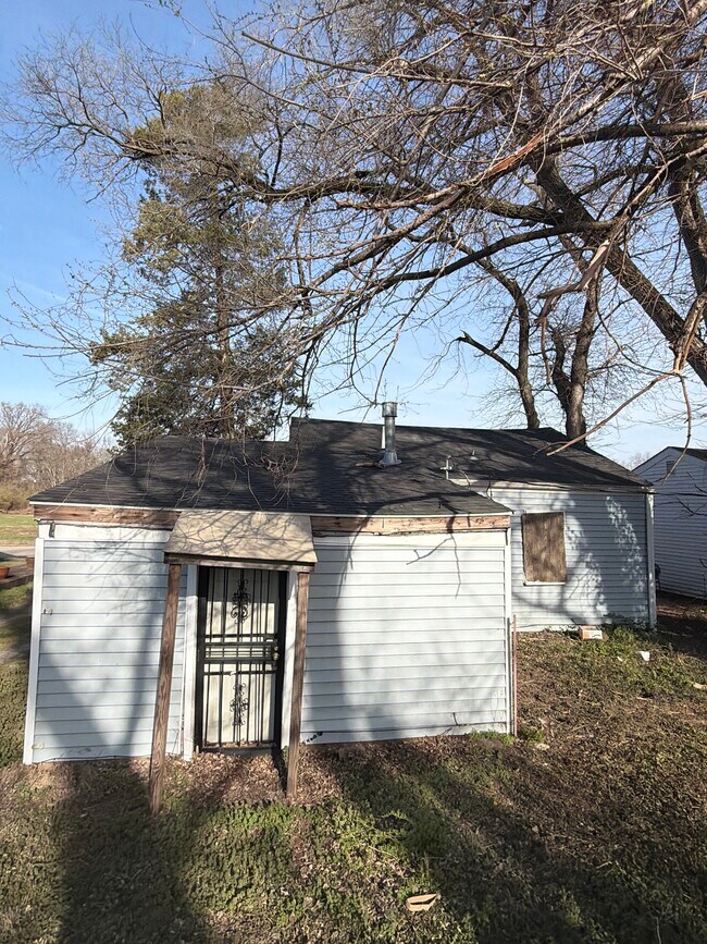 Foto del edificio - 730 N 74th St