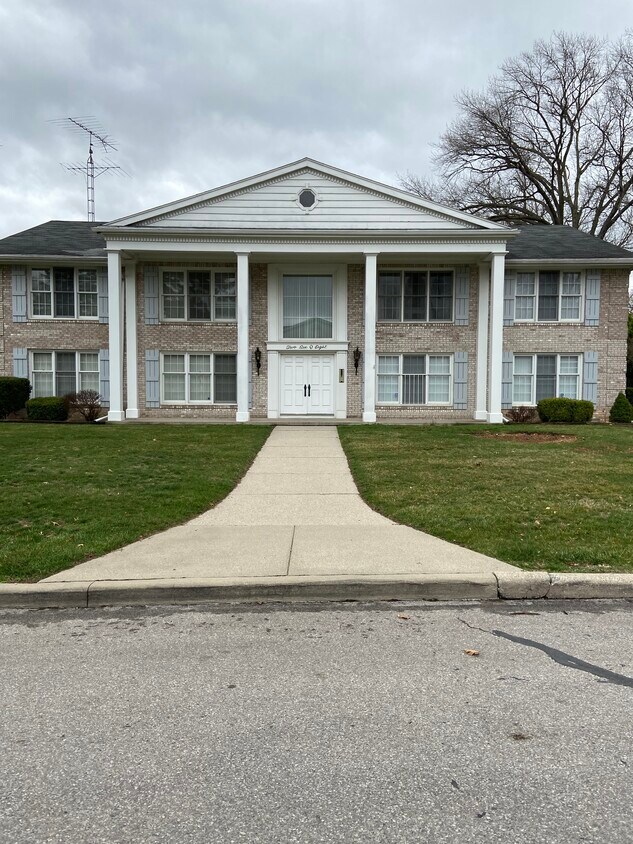 Primary Photo - 2608 Valley Brook Dr