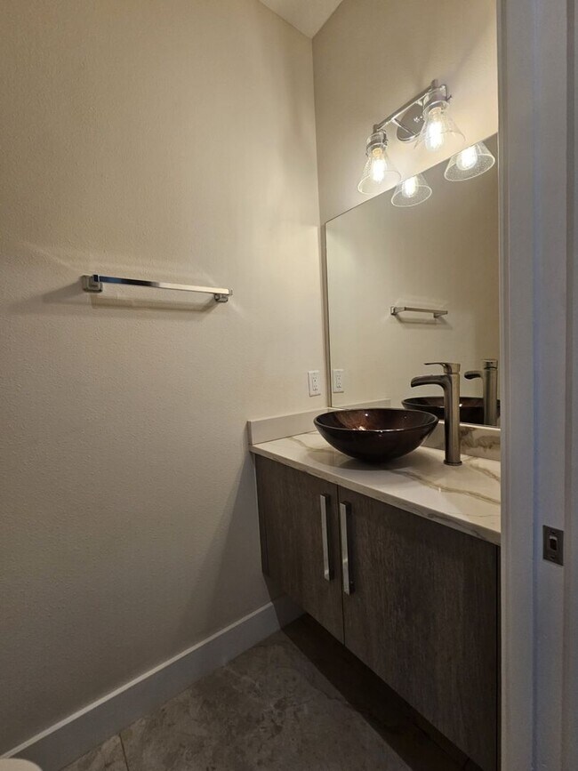 Foto del edificio - Spacious 4/2.5 Home