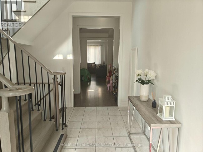 Building Photo - 31 Snap Dragon Trl