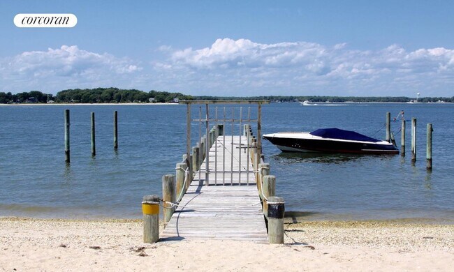 Foto del edificio - 57 Shore Rd
