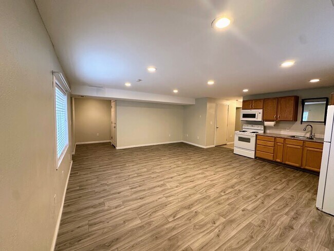 Foto del edificio - 3453 Kennekuk Cir