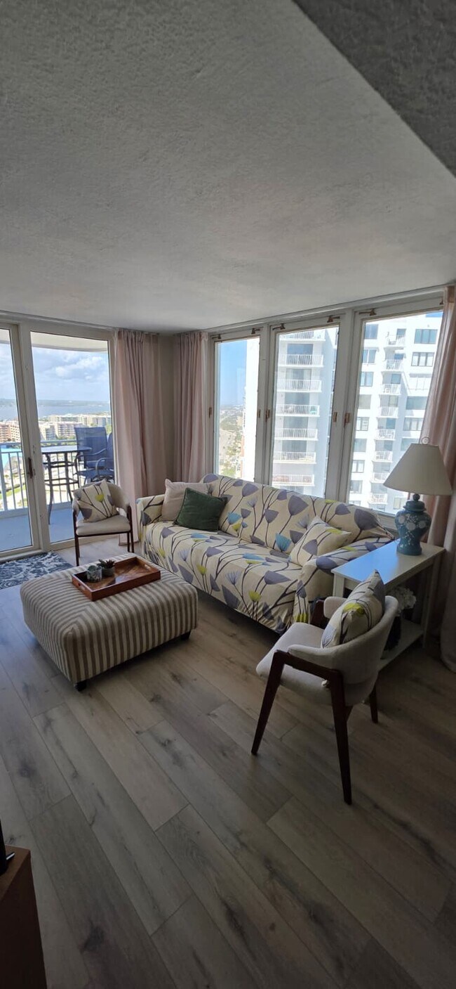 Foto del edificio - 3047 S Atlantic Ave