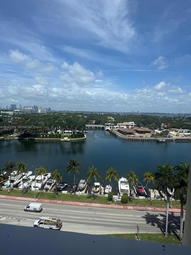 Building Photo - 5005 Collins Ave