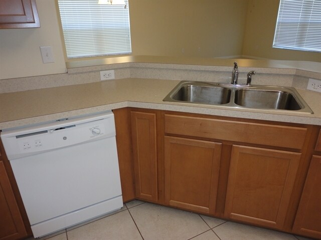 Foto del edificio - 15419 Shoal Haven Pl