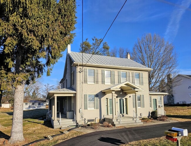 Building Photo - 461 W Main Ave