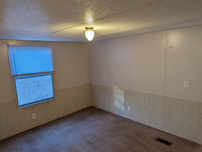 Building Photo - 157 Ransdell Ln