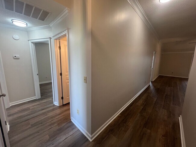 Foto del edificio - 11313 Evergreen Ave