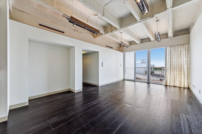 Foto del edificio - 3614 Montrose Blvd