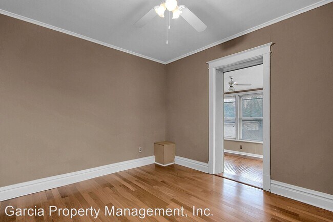 Building Photo - 3261 Ivanhoe Ave