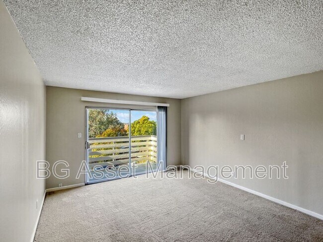Building Photo - 116 Avian Dr