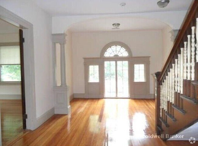Building Photo - 58 Englewood Ave