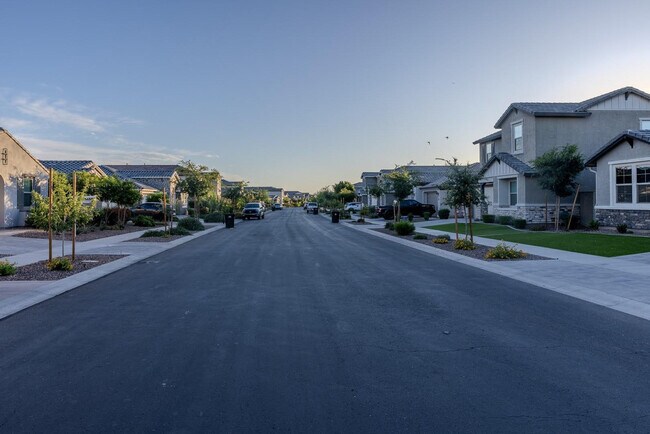 Foto del edificio - 9701 E Spiral Ave