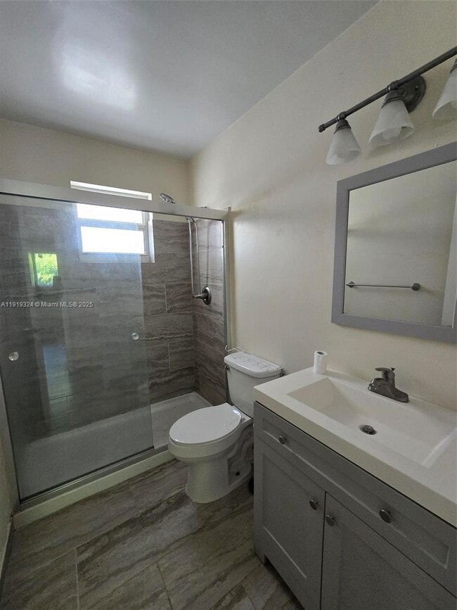 Foto del edificio - 7861 Johnson St