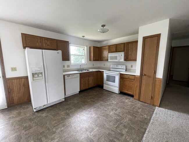 Foto del edificio - 3 Bed 2 Bath in Troy MO