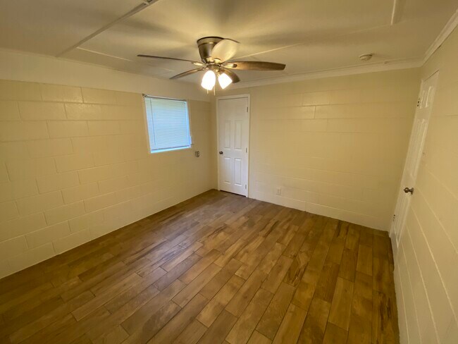 Building Photo - 1201 Fargo St