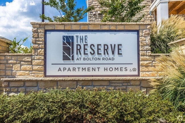 Building Photo - The Reserve at Bolton Road