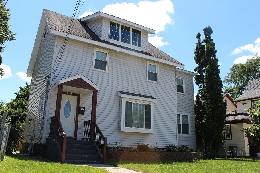 1150 Sibley St NW, Grand Rapids, MI 49504 House Rental in Grand