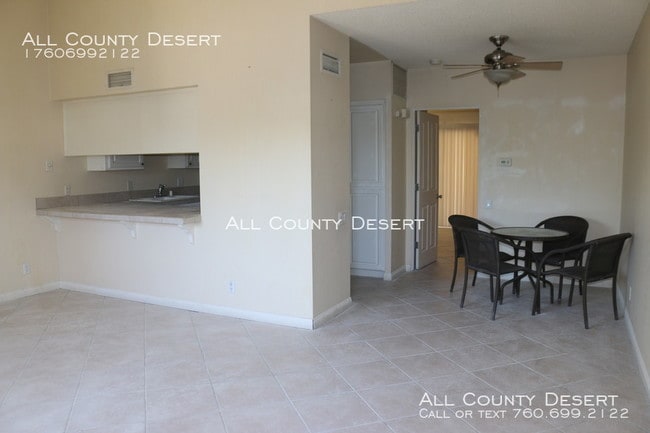 Building Photo - 555 El Placer Rd