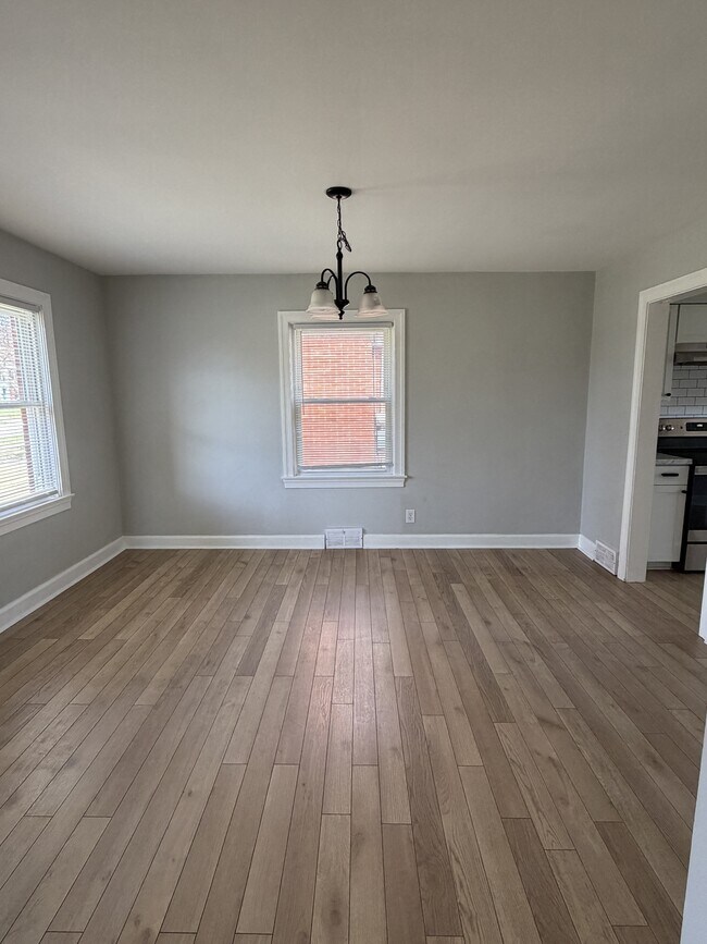 Foto del edificio - 4639 Southcrest Dr