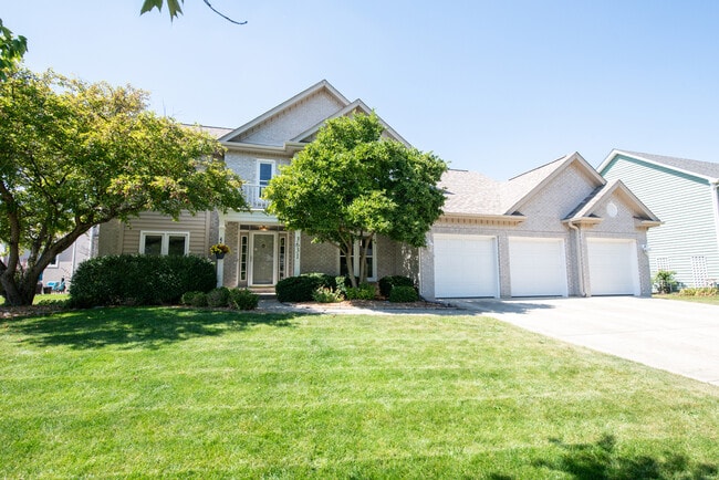 Building Photo - 3631 Falkner Dr