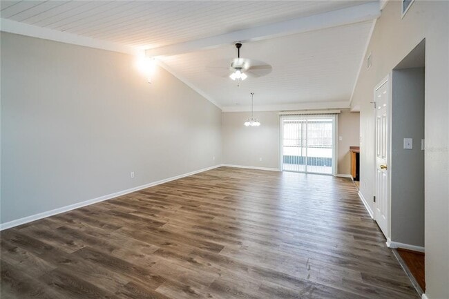 Building Photo - 4212 E Temple Heights Rd