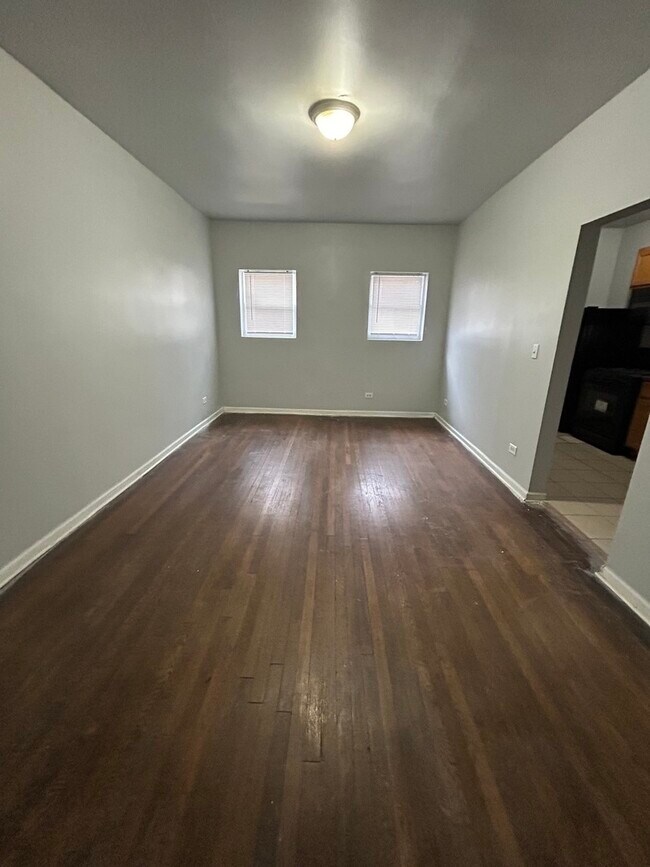 Foto del edificio - 6607 S Greenwood Ave