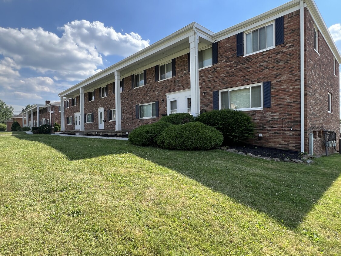 Casas adosadas de 3 habitaciones en S. Miller Rd - Cypress West Fairlawn Apartments