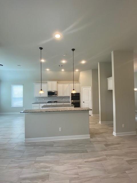 Building Photo - 19019 Bene Vista Dr