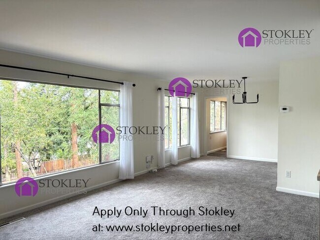 Foto del edificio - 1067 Ridge Park Dr