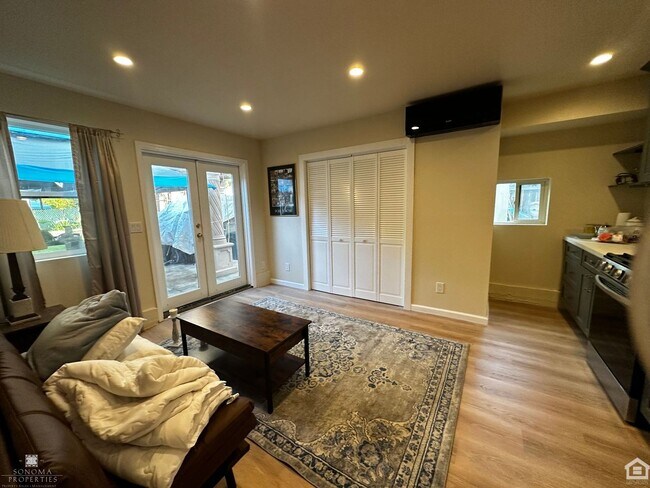 Foto del edificio - Updated Studio in Boyes Hot Springs!