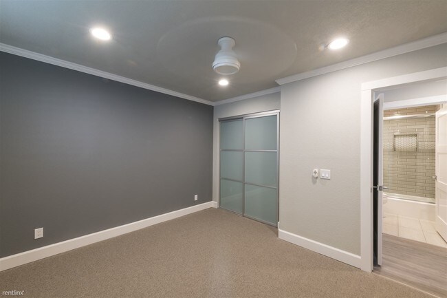 Building Photo - 2 br, 2 bath Condo - The Cape Gardens 921