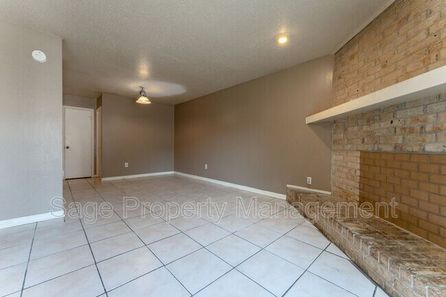 Foto del edificio - 3422 Yorkfield Dr