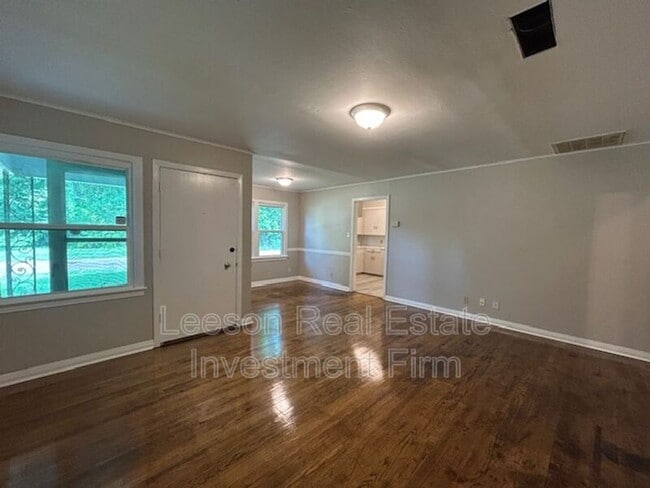 Building Photo - 3407 Alexander Ave